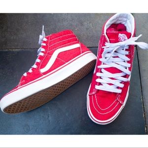 👟Red Vans Sneakers 👟